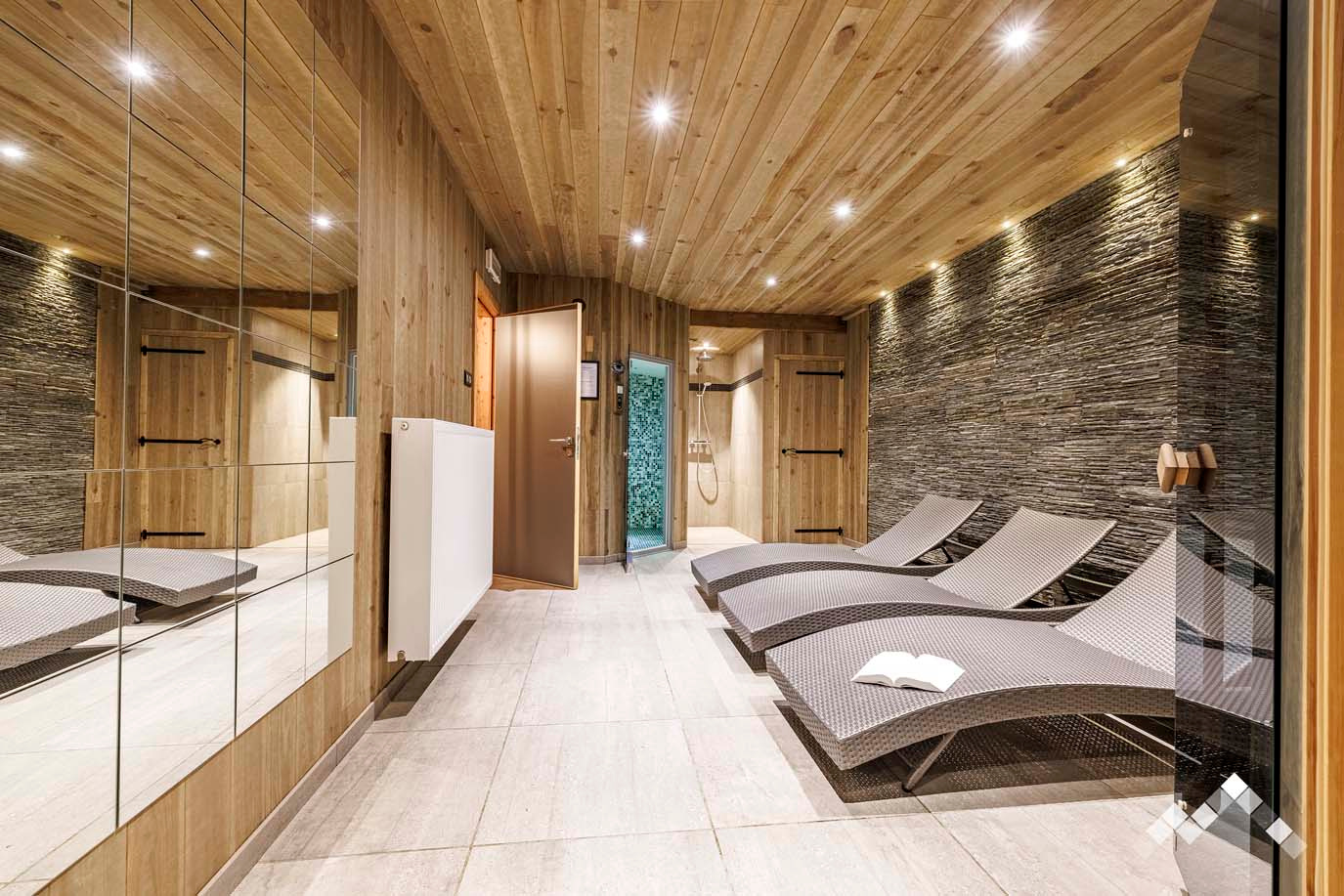 Chalet de luxe à Houffalize pour 24 personnes avec wellness, billard et vue panoramique