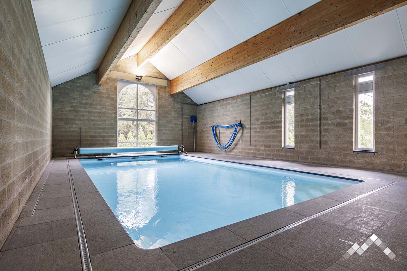  Luxe villa met binnenzwembad voor 24 personen in Durbuy
