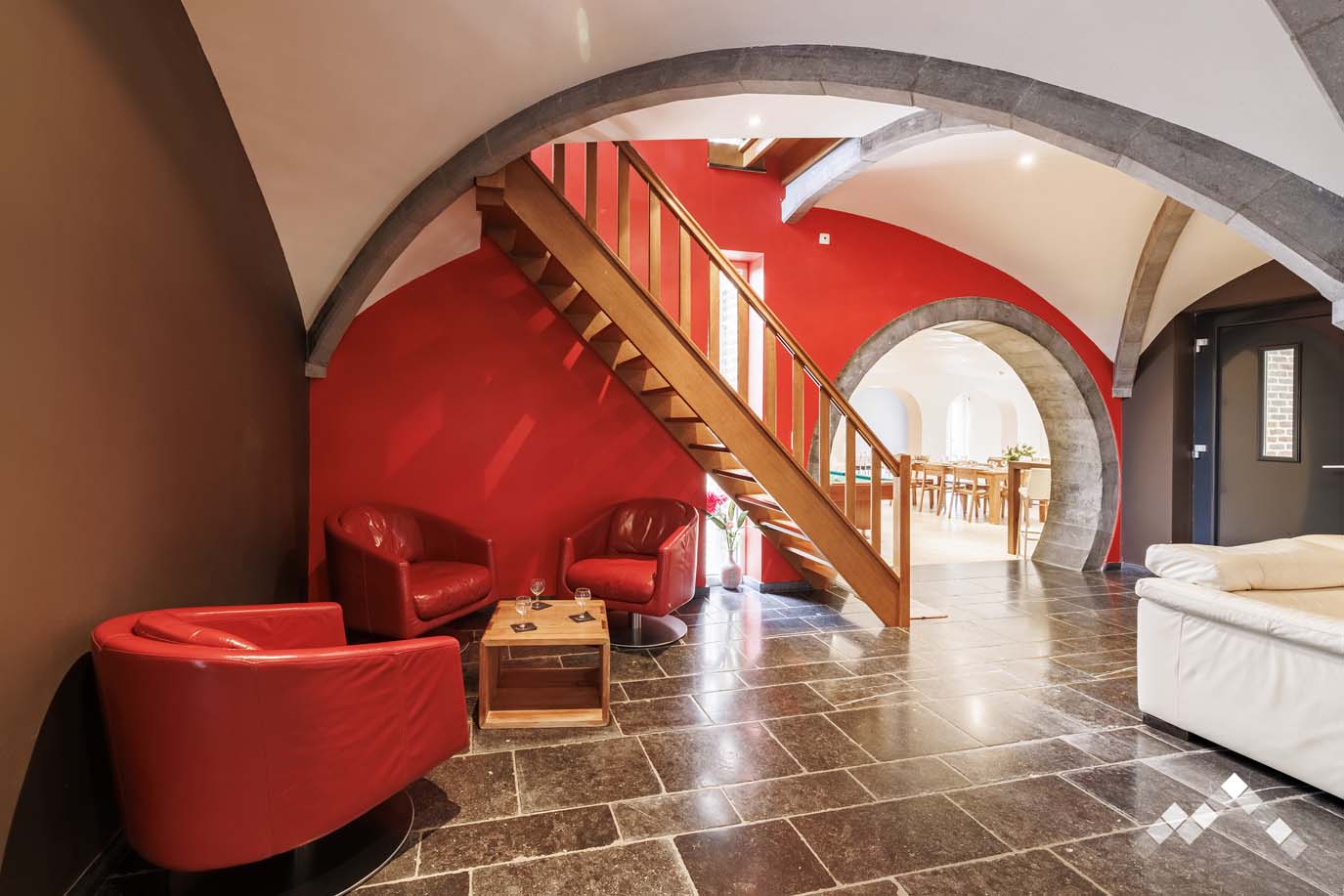  Luxe villa met binnenzwembad voor 24 personen in Durbuy