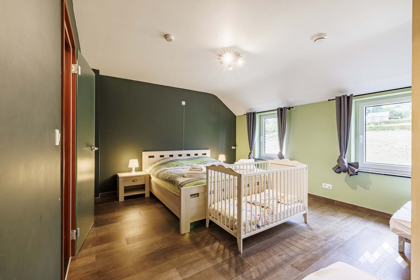  Luxe villa met binnenzwembad voor 24 personen in Durbuy
