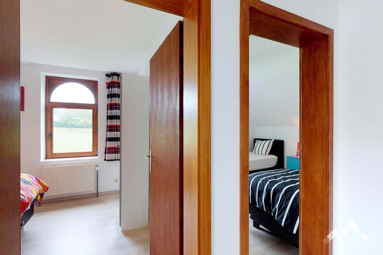 Villa proche de la forêt à Manhay pour 14 personnes et 1 chien avec sauna, billard, kicker et module de jeux