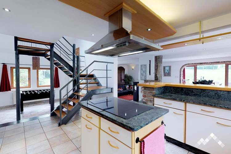 Villa proche de la forêt à Manhay pour 14 personnes et 1 chien avec sauna, billard, kicker et module de jeux