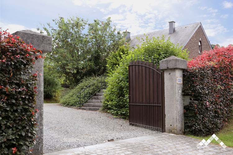 Villa proche de la forêt à Manhay pour 14 personnes et 1 chien avec sauna, billard, kicker et module de jeux