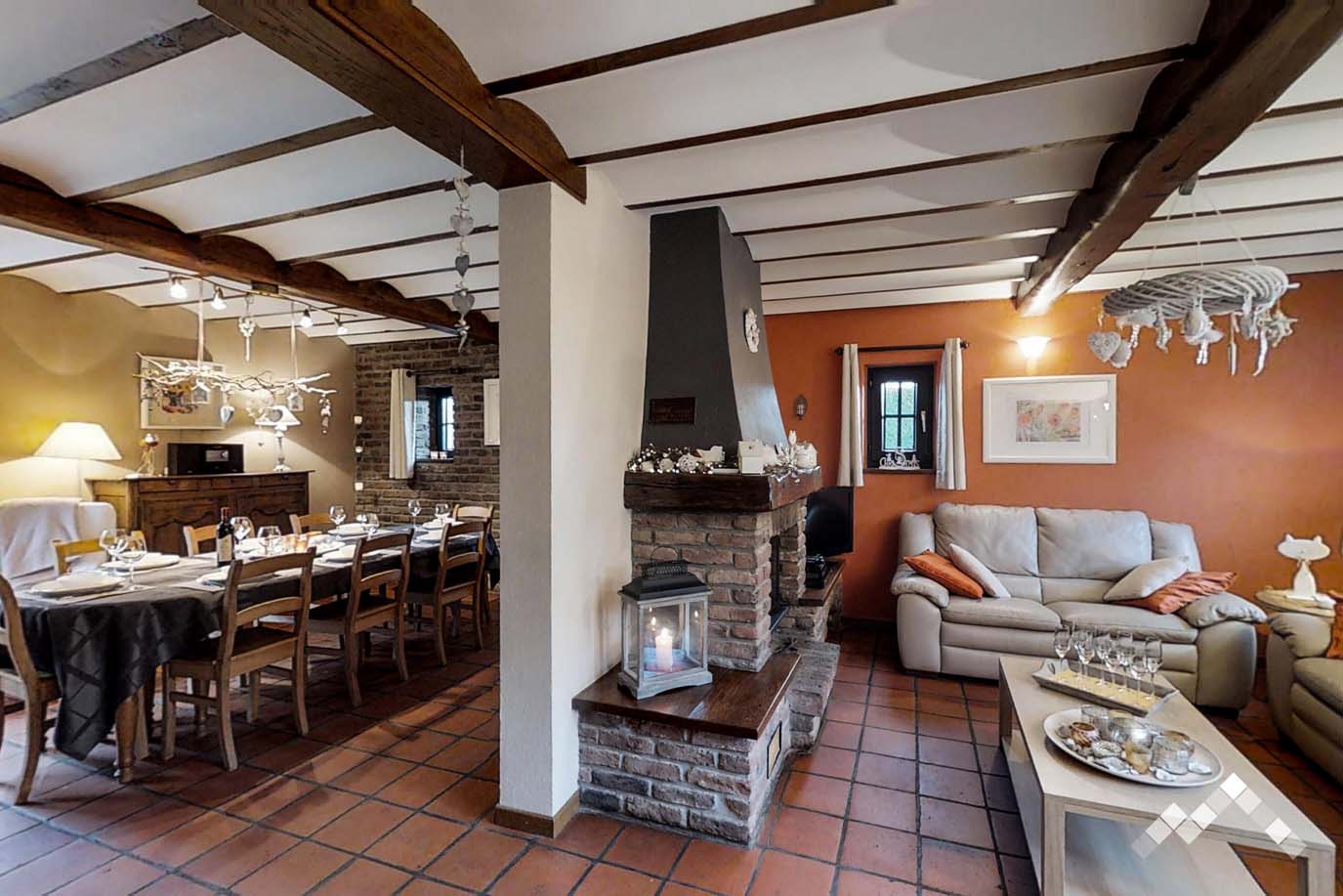 Maison de vacances à Vielsalm pour 9 personnes et 2 chiens avec sauna, billard, salle et module de jeux