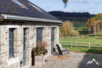 Cottage à Bastogne dans le parc naturel des 2 Ourthes pour 5 personnes avec sauna tonneau