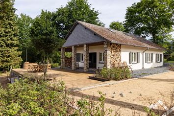 Chalet à Vresse-sur-Semois pour 8 personnes et 1 chien avec bain nordique, pétanque, tyrolienne et vue panoramique