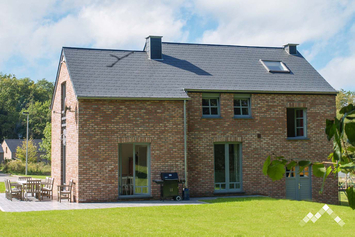 Vakantiehuis in Durbuy voor 9 personen en 1 baby met kicker, kinderspeelmodule en fietsenstalling