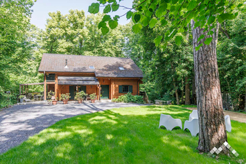 Grote luxe chalet in Durbuy voor 15 personen met sauna, kicker, brasero en fietsenstalling