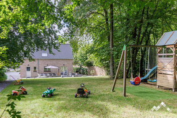 Maison de vacances pour 8 personnes avec kicker, pétanque, ping-pong, trampoline et modules de jeux