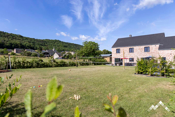 Luxe villa in Beauraing voor 12 personen en 1 hond met cinema, kicker en kinderspeelmodule