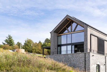 Luxe villa in Durbuy voor 12 personen (+1 baby) met wellness, biljart, petanque en panoramisch uitzicht