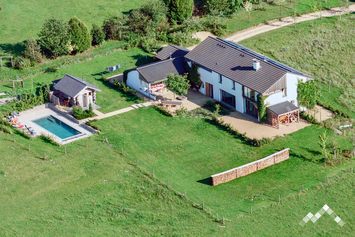 Luxe villa in Durbuy voor 9 personen en 1 hond met zwembad, biljart, spelen en panoramisch uitzicht