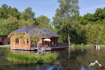 Cabane sur l’eau à Gedinne pour 6 personnes avec terrasse et abri vélos