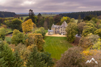 Luxekasteel in Gouvy voor 32 personen en 2 honden met binnenzwembad, jacuzzi, sauna en petanquebaan