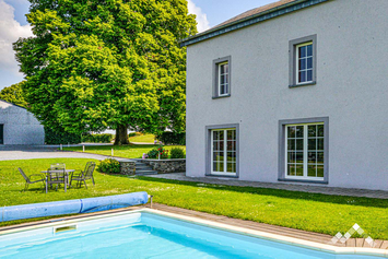 Vakantiehuis in Gouvy voor 6 personen en 1 hond met zwembad, petanque, kinderspeelmodule en panoramisch uitzicht
