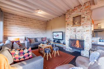 Luxueux chalet à Malmedy pour 9 personnes avec piscine intérieure, sauna, kicker et terrasse panoramique