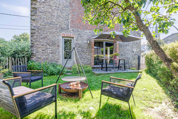Gîte de charme à Paliseul pour 6 personnes avec jardin clôturé et brasero