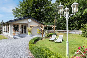 Chalet Cosy à Rendeux pour 2 personnes avec sauna, brasero et abri vélos