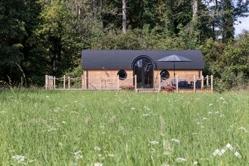Tiny house in Rochefort voor 2 personen (+1 baby) volledig afgelegen