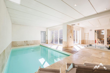 Charmantvakantiehuis in Sprimont voor 6 volwassenen en 3 kinderen met binnenzwembad, jacuzzi, sauna, hammam en klimmuur
